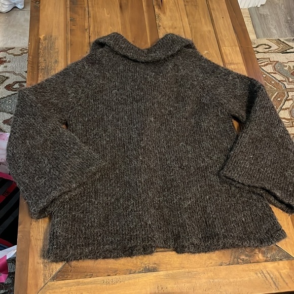 Peruvian Trading Company sweater - Picture 2 of 7